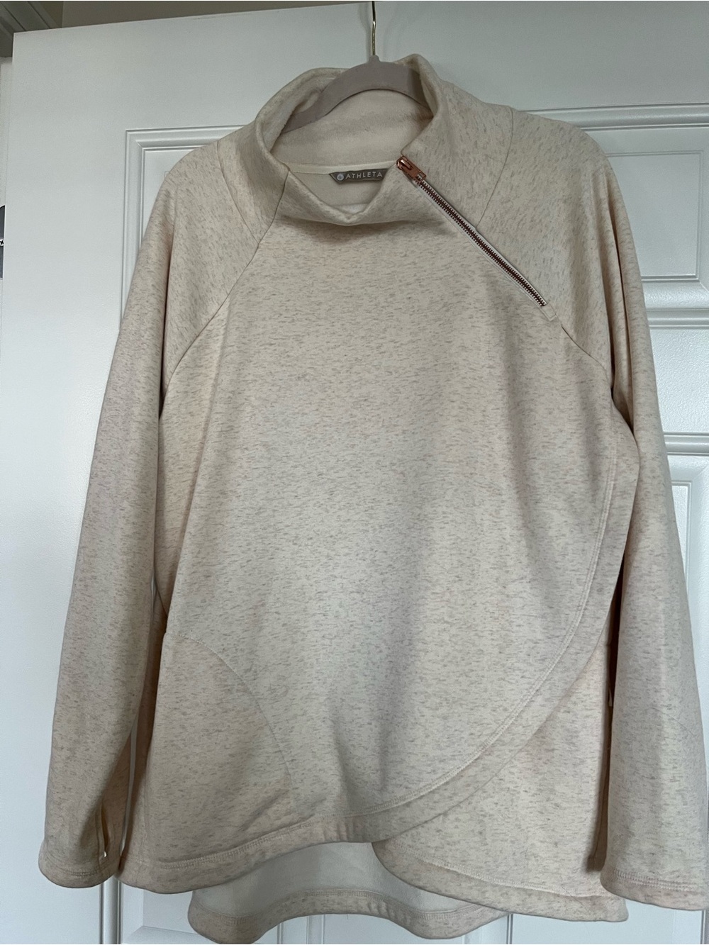 Athleta Cream Lightweight Pullover Top